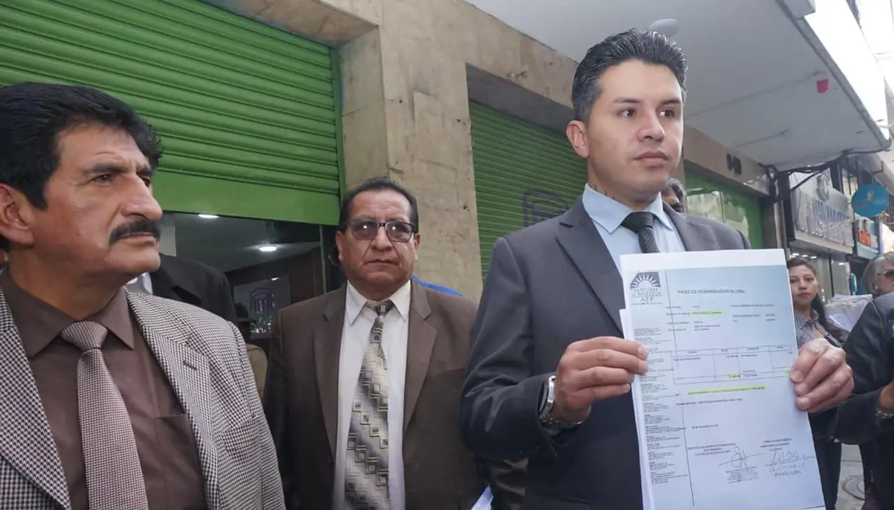 Diputado Rojas presentó denuncia contra el dirigente de la COB por el presunto delito de estafa 