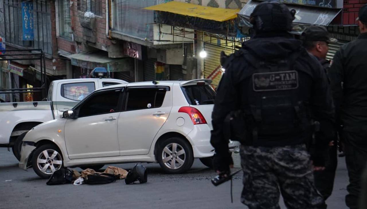 La Paz: Se registran disparos en plena vía pública tras presunto intento de atraco a un vehículo