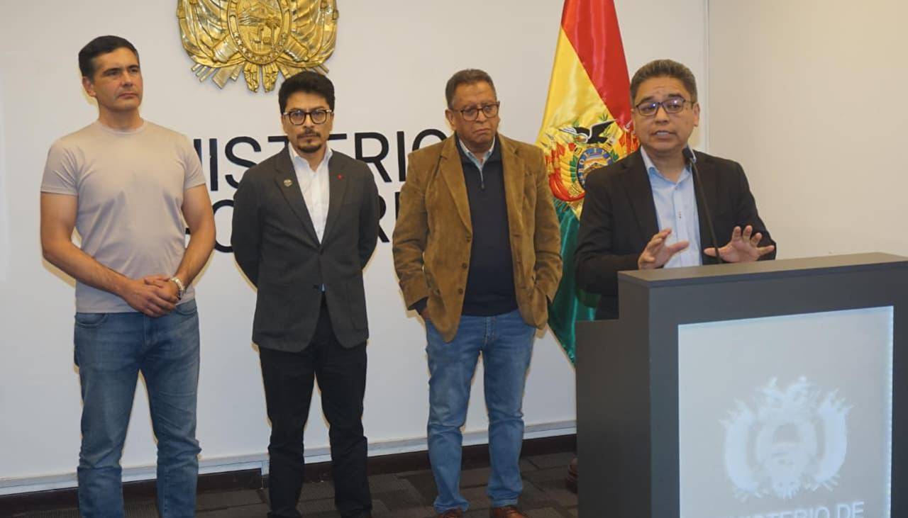 Gobierno posterga reunión del Consejo Económico Social para el 27 de mayo