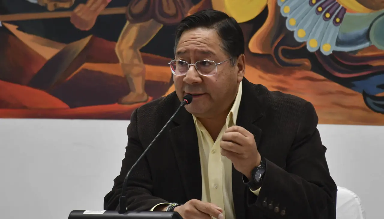 Arce rechaza declaraciones de diputada chilena y anuncia acciones diplomáticas