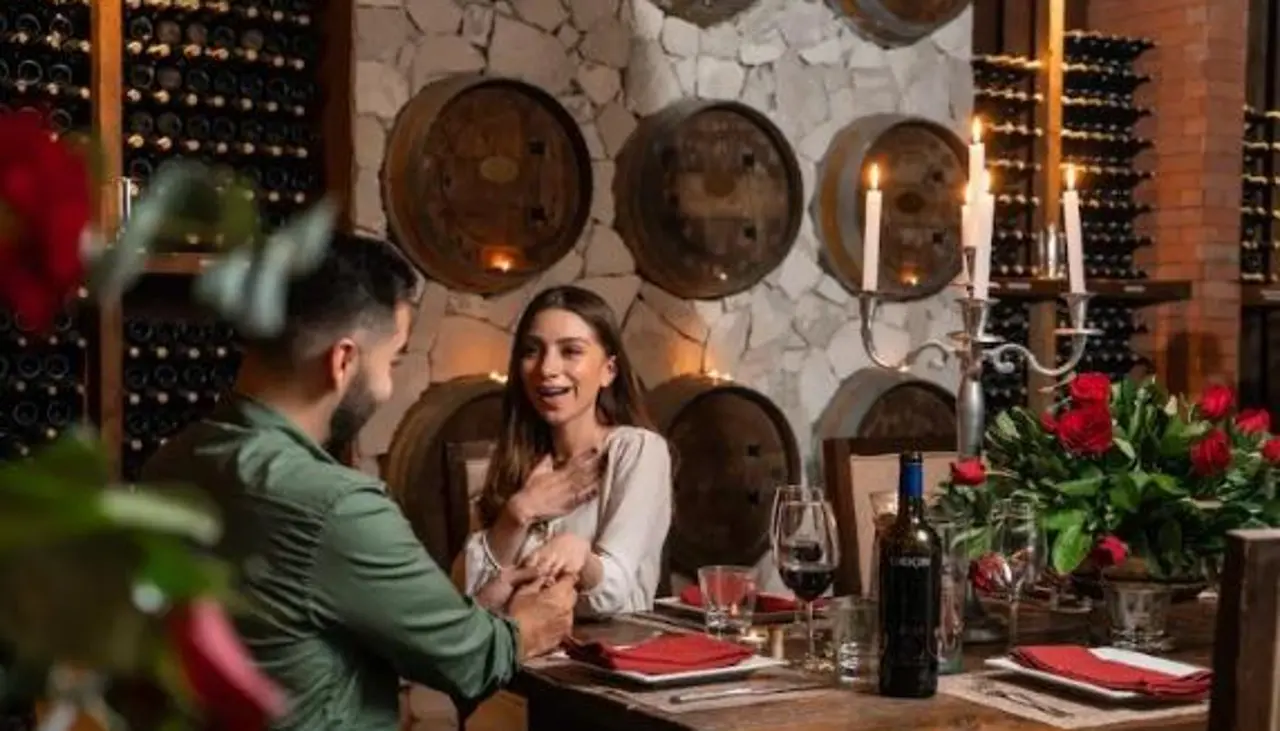 ¿Emoción o decepción? Propuesta de matrimonio en público termina con una respuesta inesperada