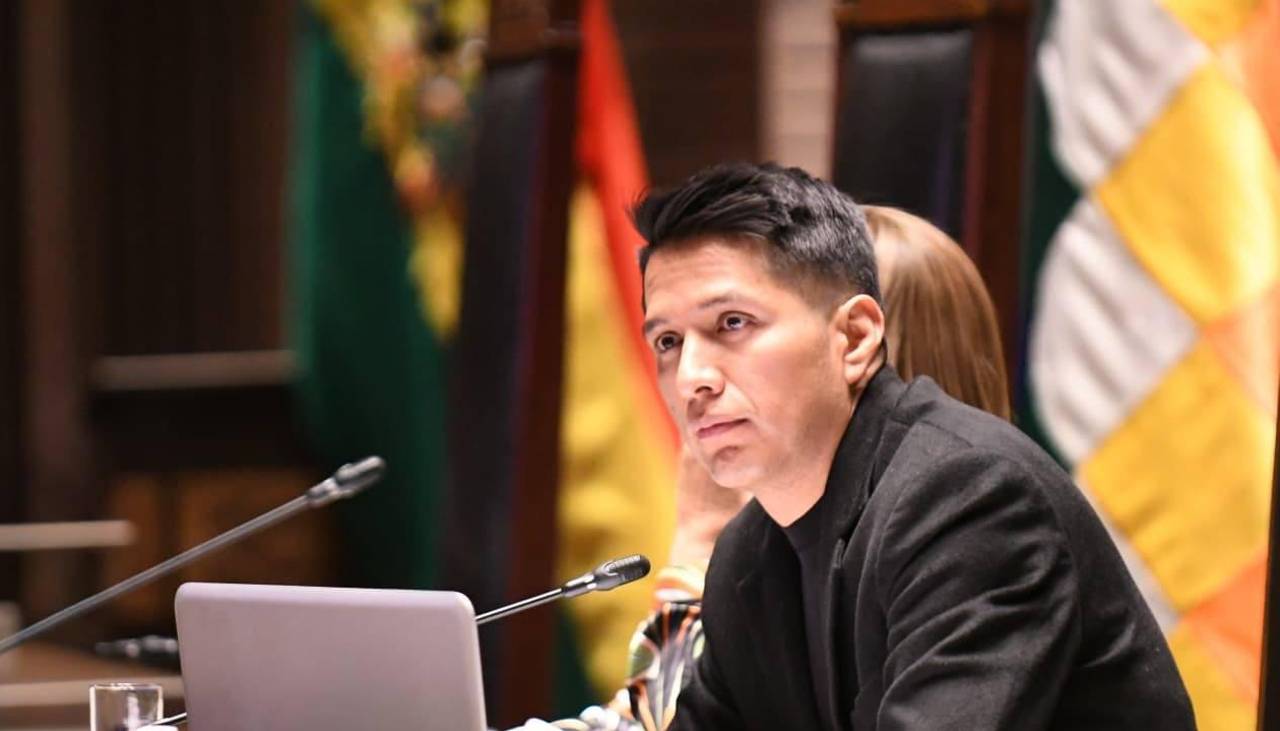 Andrónico Rodríguez cuestiona a Evo Morales “por festejar la victoria ajena”