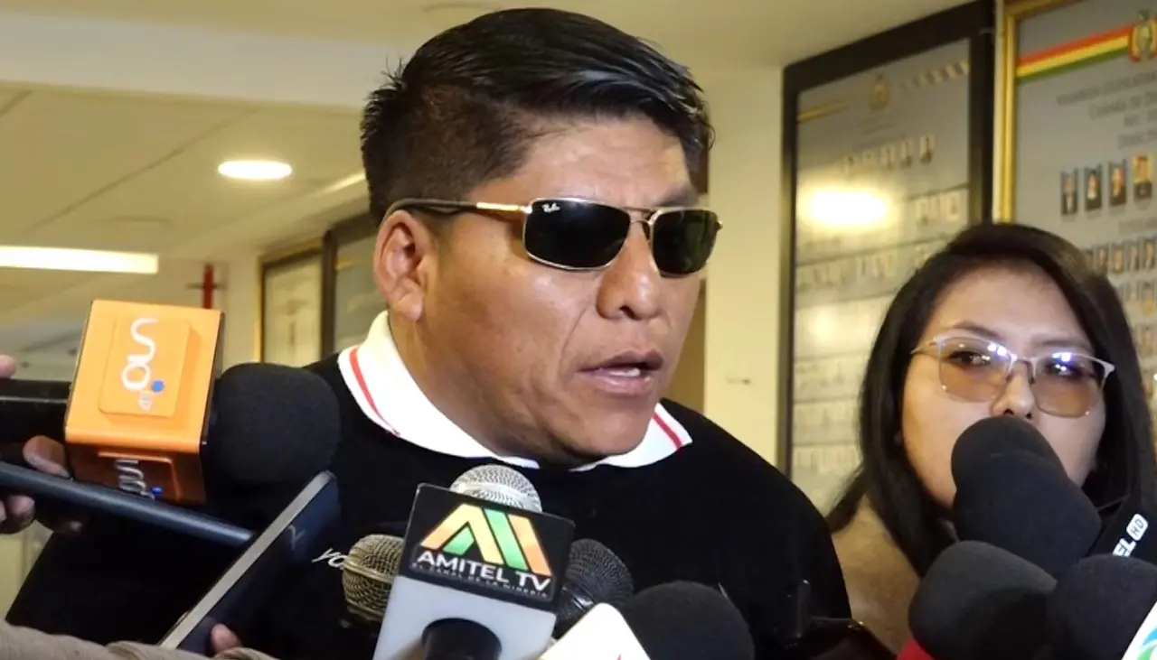 “Pretenden involucrarnos con temas ilícitos”, dice Loza tras la aprehensión del exjefe antidrogas de Evo Morales