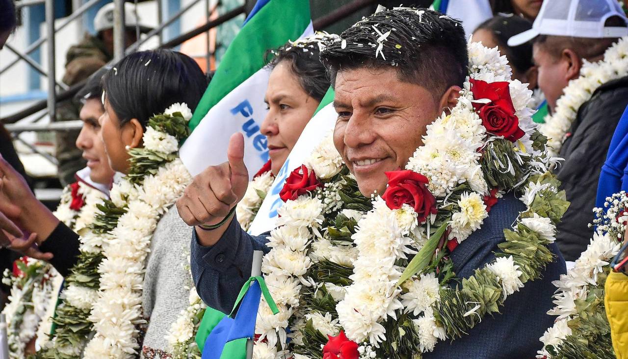 “No me alejaré de Evo Morales”, dice Leonardo Loza tras su victoria en Cochabamba 