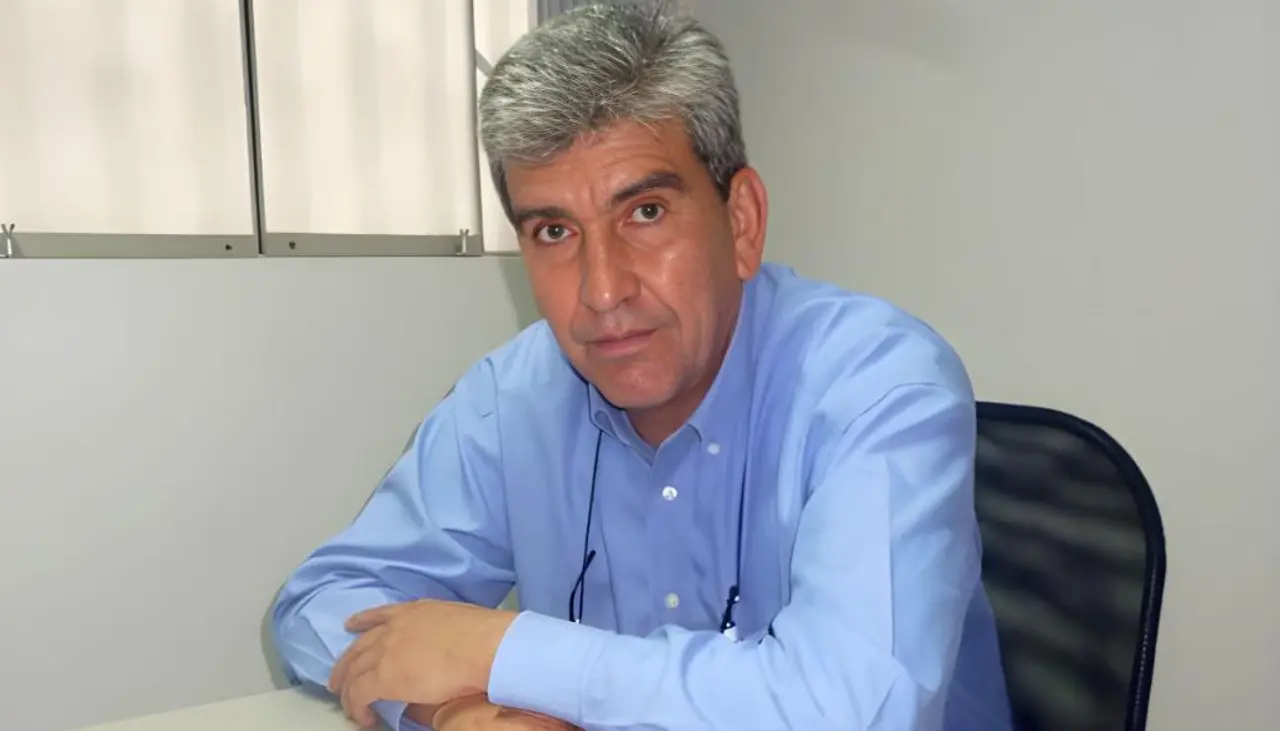Sin dólares y con autoridades de YPFB procesadas, exministro Ríos ve cerca el colapso por combustibles
