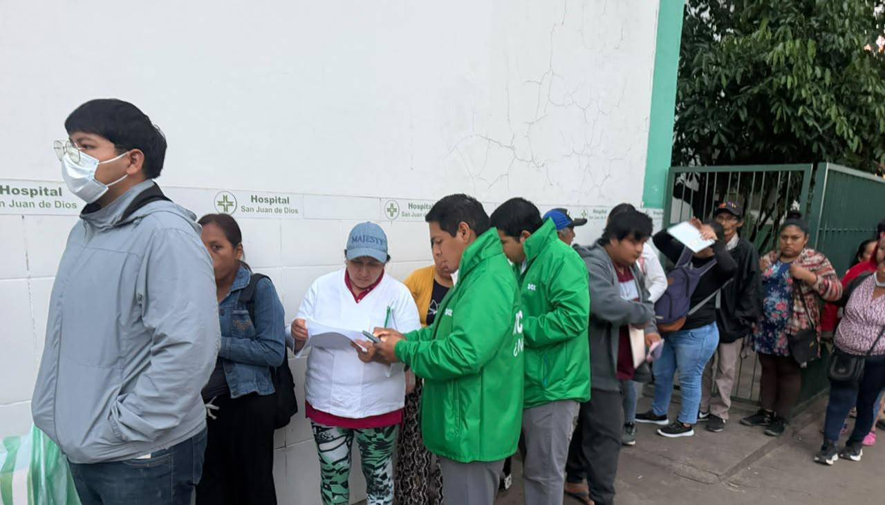 Digitalización de fichas en Santa Cruz: Autoridades reconocen que hay “aspectos que hay que mejorar” y piden paciencia