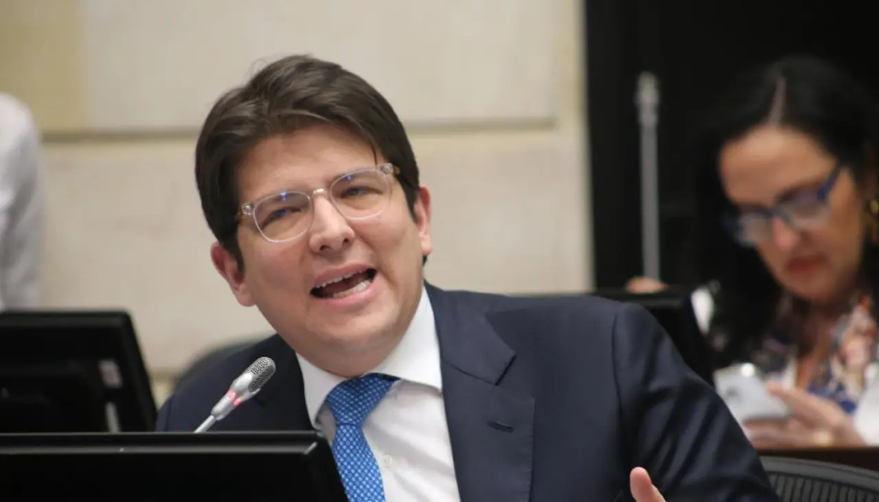 Senador colombiano Uribe Turbay en “condición crítica” por hemorragia en sistema nervioso