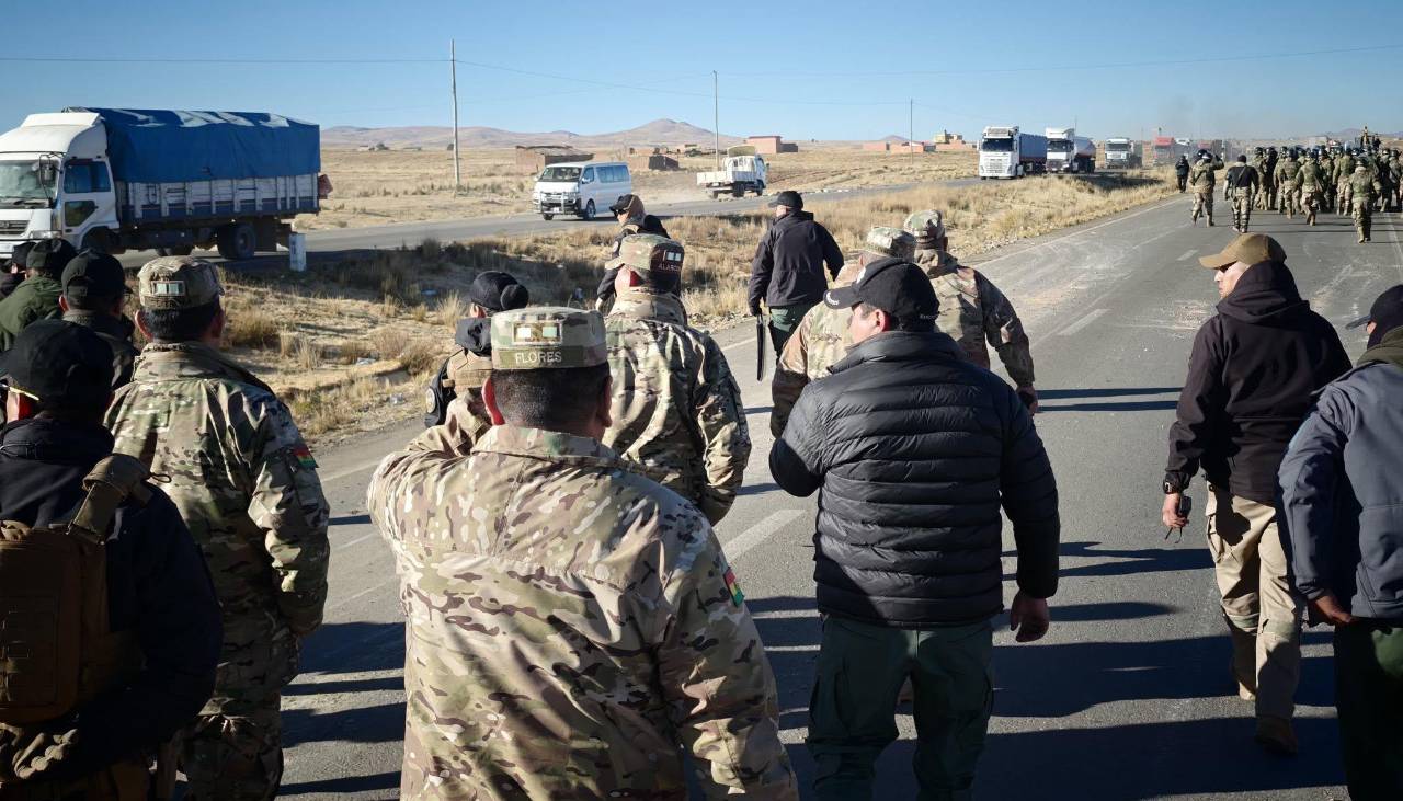 Operativo en marcha: “La ruta La Paz - Oruro está expedita”; reportan menos de 20 bloqueos en el segundo día del Estado de excepción 