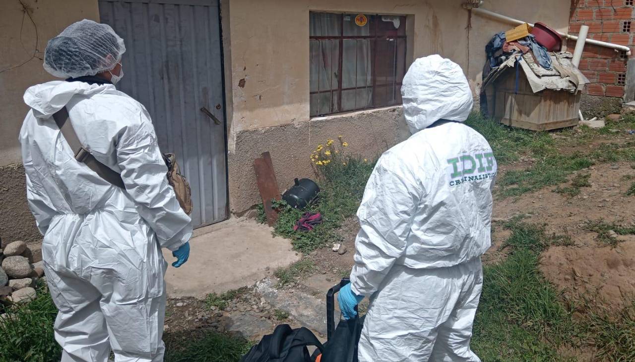 Mujer es trasladada a una clínica y llega sin vida; su esposo es aprehendido porque sospechan que la golpeó