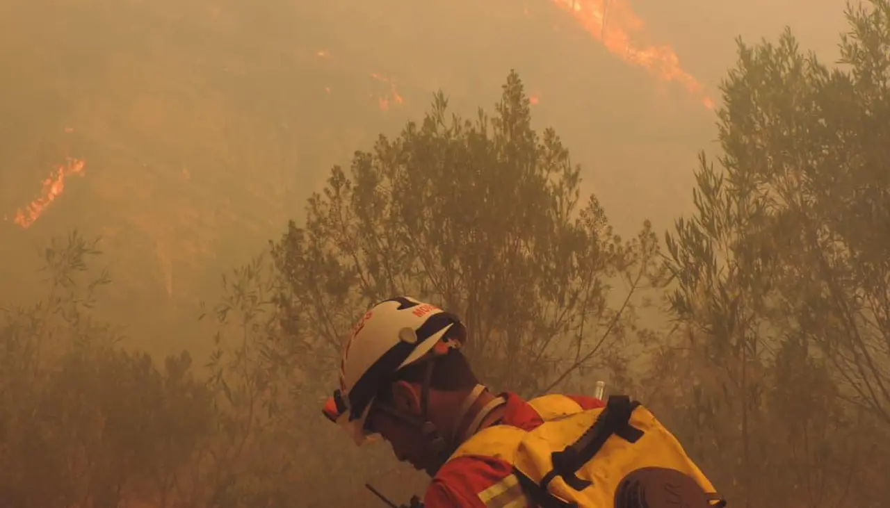 Incendio en Tarija: Un hombre está en coma inducido tras quedar con casi todo el cuerpo quemado