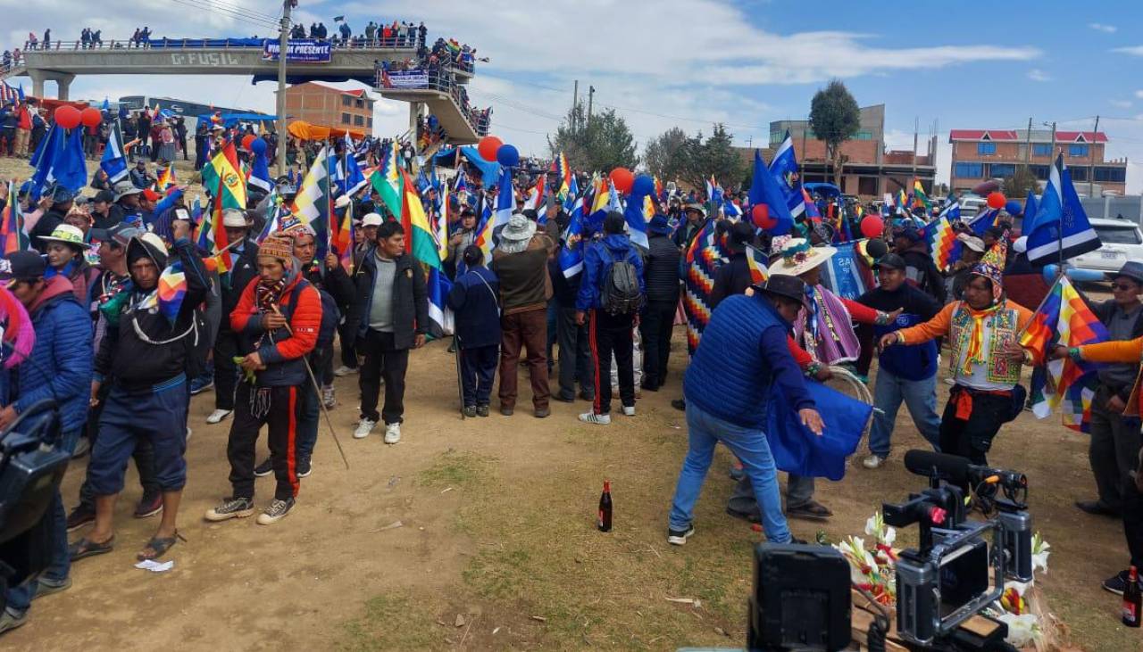 Tensión en La Paz: Marcha evista llegó hasta Achica Arriba, a pocos kilómetros de El Alto 