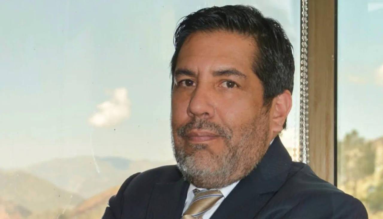 ¿Qué se sabe sobre la renuncia del director de la ANH? 