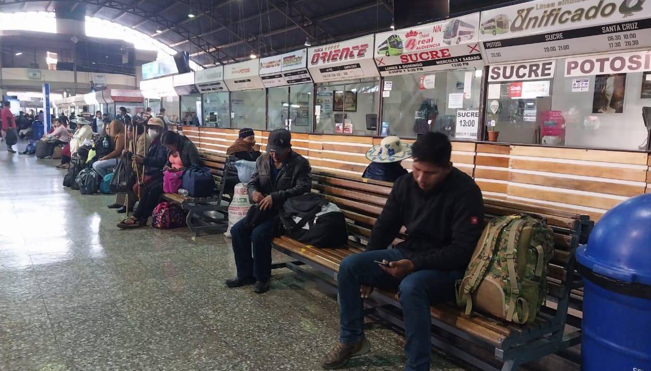 A poco del fin de semana largo, empresas de buses en Cochabamba esperan mayor flujo de viajeros