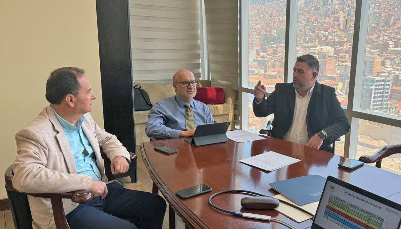 CAO presenta al Gobierno un paquete de normas para impulsar el desarrollo productivo y la economía del país