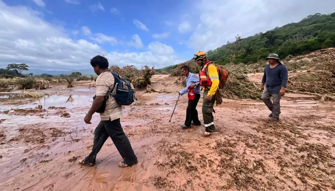 Gobierno anuncia donación de $us 250.000 de la CAF para atender la emergencia por lluvias