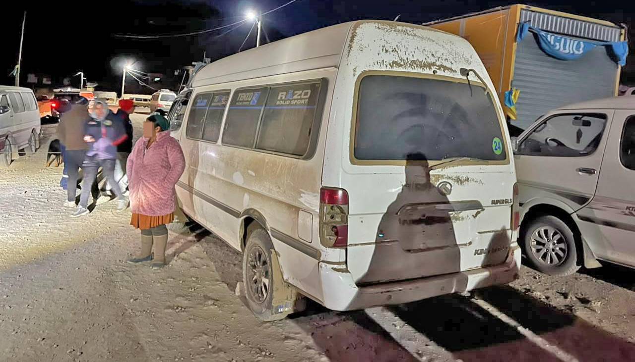 Conductor fue asesinado en una comunidad de Cocapata, hay dos sospechosos que fueron capturados por pobladores