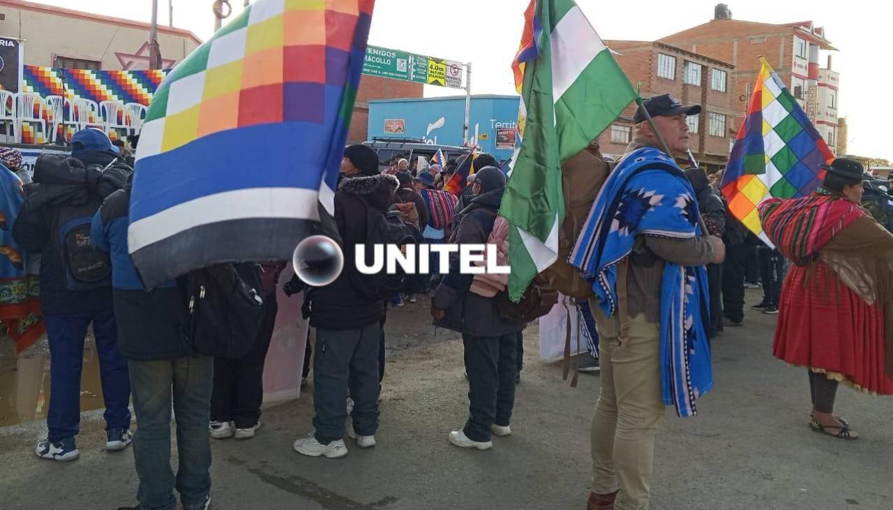 Evistas se concentran en Caracollo para marchar rumbo a La Paz en una movilización que es cuestionada por el Gobierno