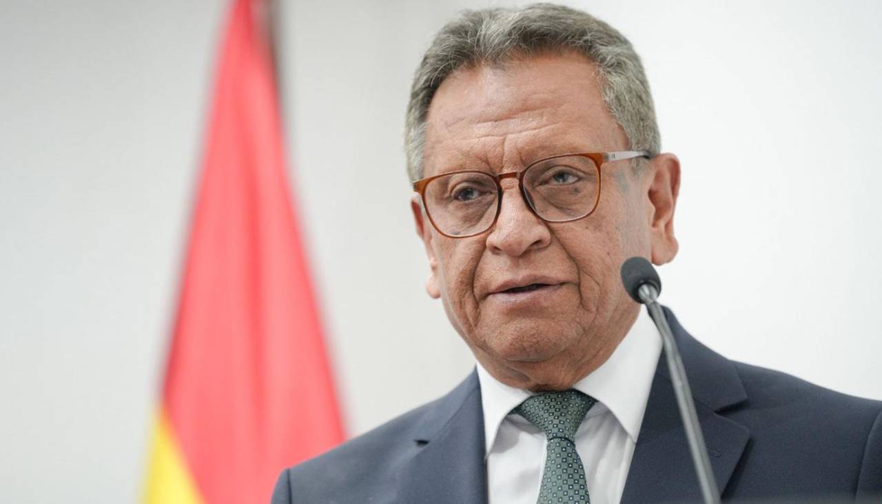 Hay grupos violentos instalándose en Bolivia y hubo “permisividad” del exministro Del Castillo, denuncia Oviedo