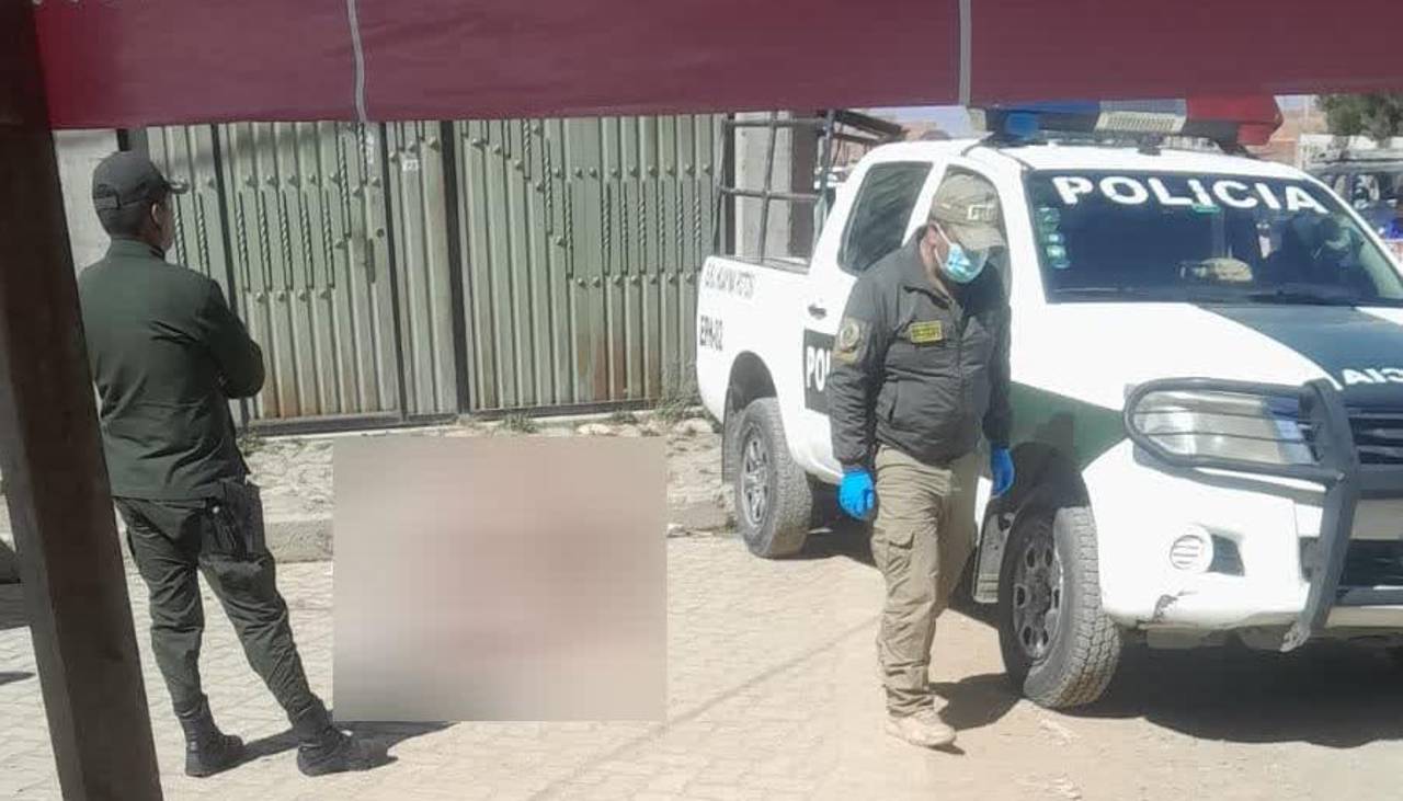 Un hombre es hallado sin vida en una calle tras asistir a una fiesta por el Día del Amor, dicen vecinos 