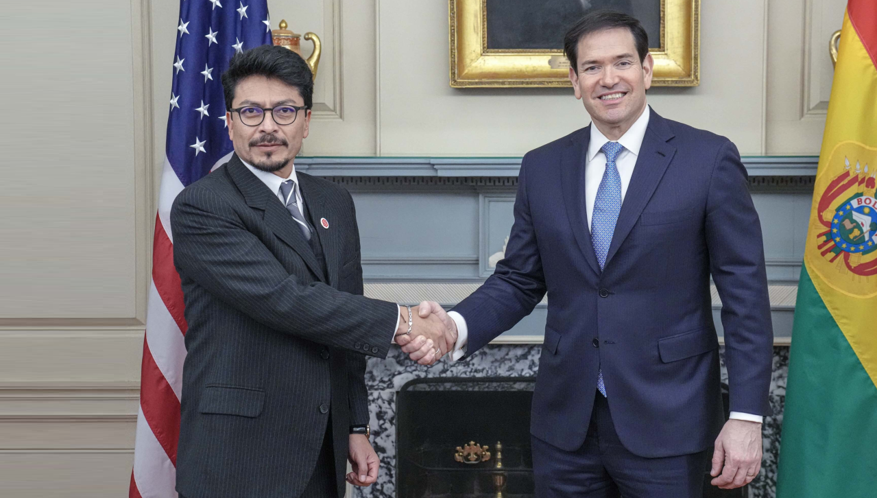 EEUU destaca relación con su “amiga Bolivia” y respalda avances en reformas promercado