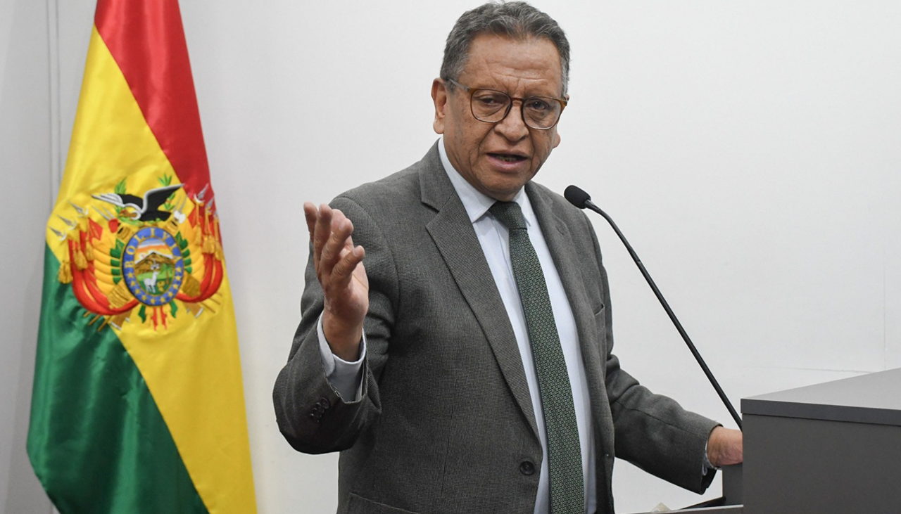 Caso maletas: Gobierno apunta a la cooperación internacional y aguarda datos de EEUU