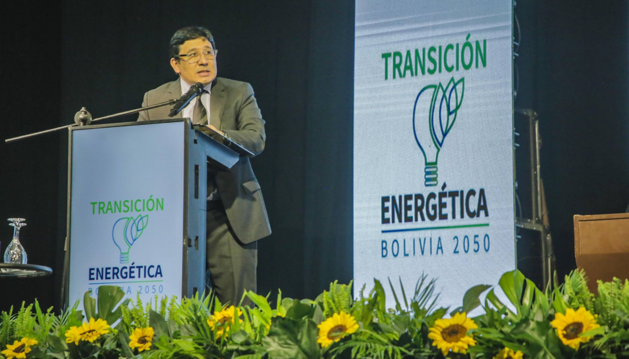 Hidrocarburos concluye foro y apunta a posicionar a Bolivia como “país atractivo” para inversiones petroleras