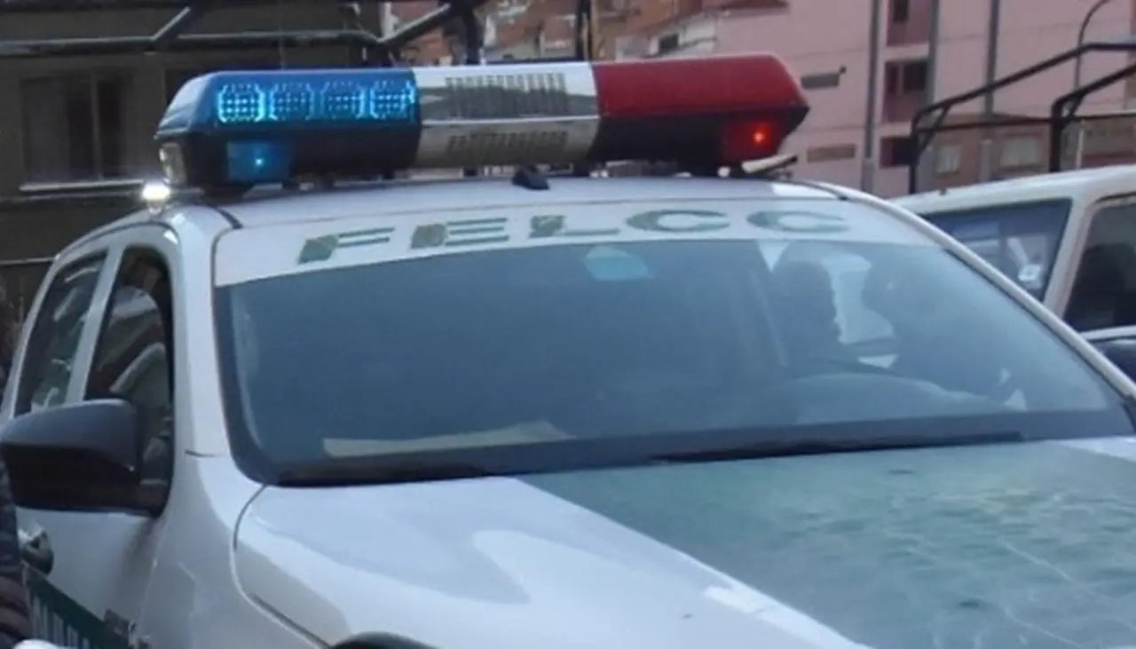 Hallan el cadáver de un hombre con signos de violencia a un costado de la carretera en el trópico de Cochabamba