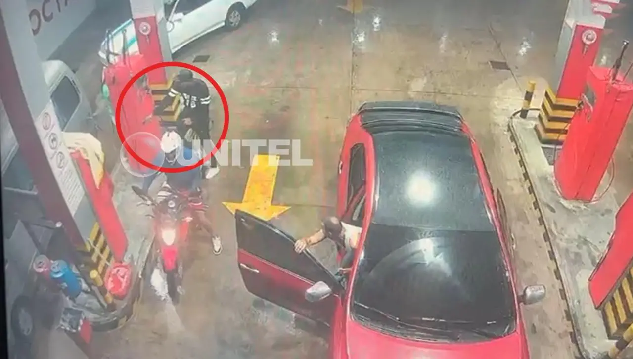 Santa Cruz: Sujetos armados atracan un surtidor en la carretera al norte y se llevan dinero