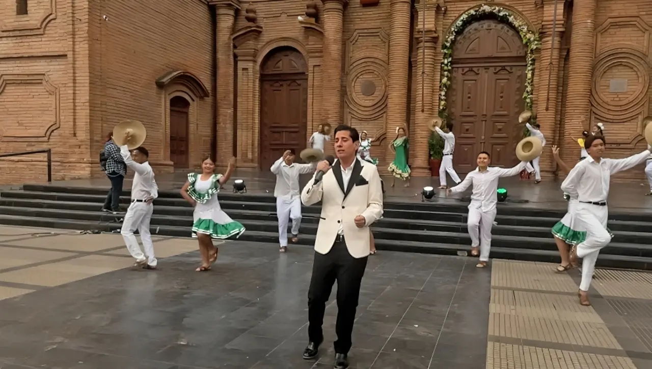 Al ritmo de sus danzas y con reconocidos artistas, La Revista adelanta los festejos por la efeméride de Santa Cruz