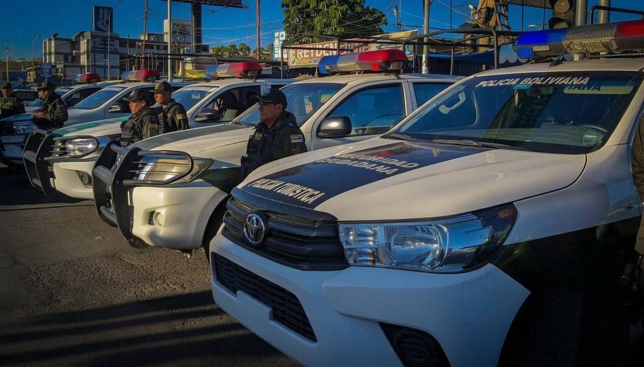 Policía despliega efectivos en puentes y rutas de Cochabamba ante el anuncio de una marcha evista