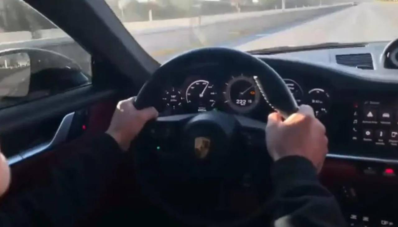 Conductor se graba corriendo a 260 km/h y lo presume en redes sociales 