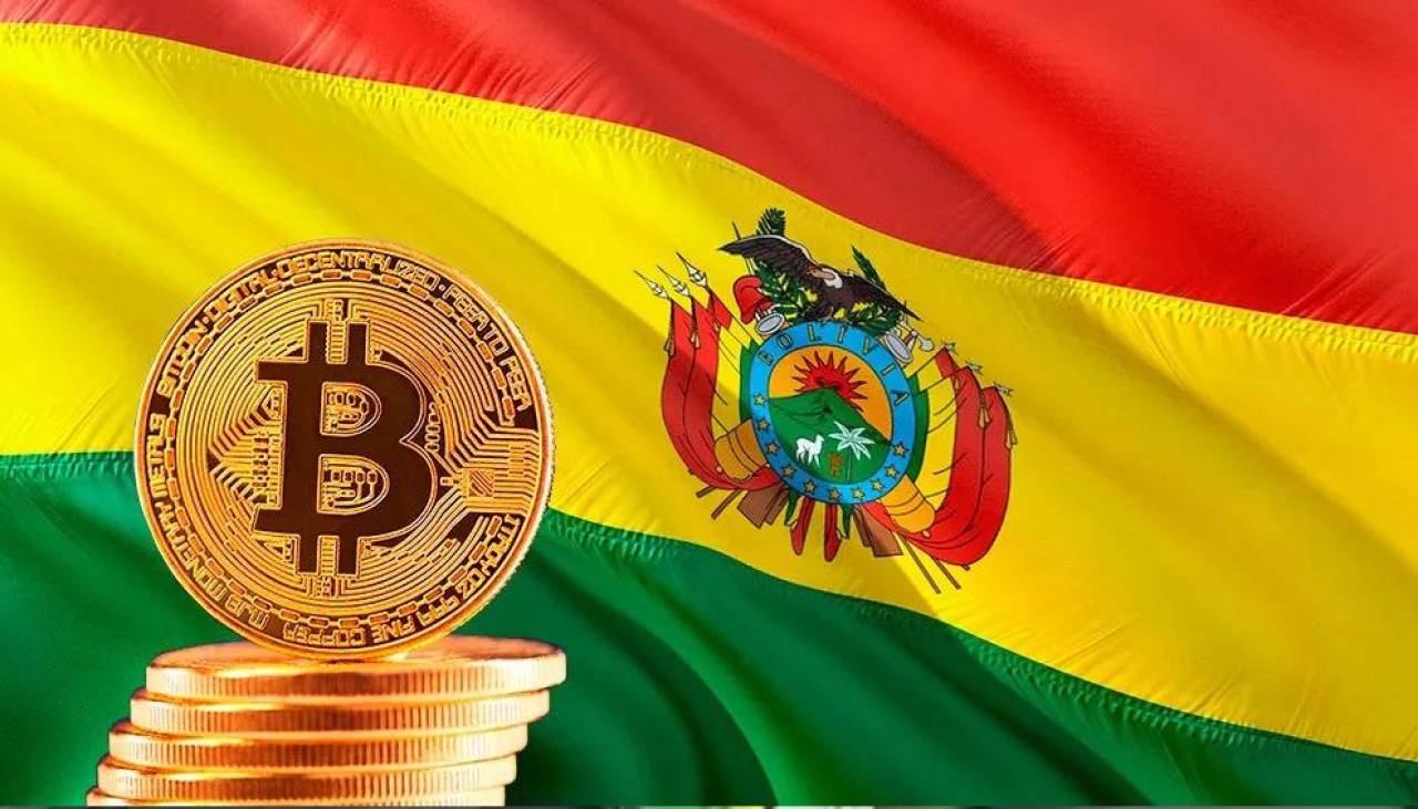 Autorización para que empresas públicas usen criptoactivos no solucionará la falta de dólares, advierte economista