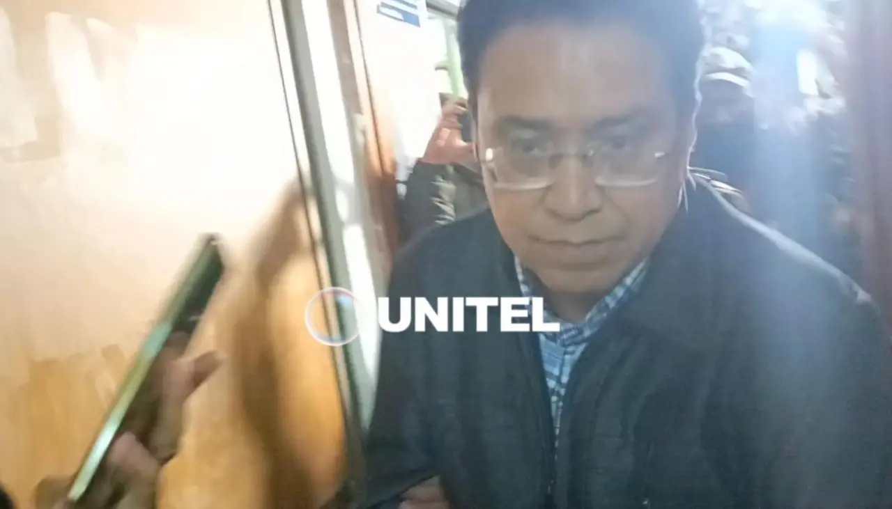 Caso Consorcio: amplían investigación por organización criminal; el exministro Siles se presentó a la Fiscalía 