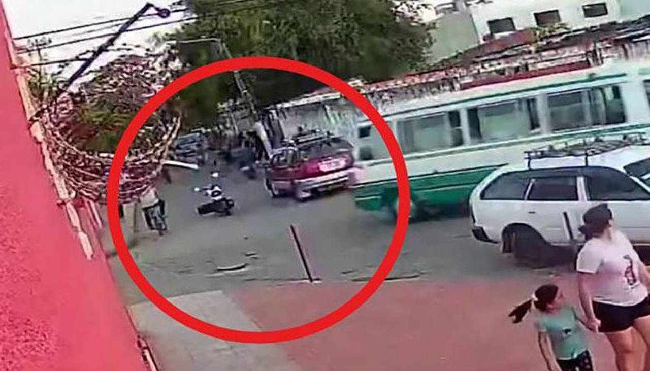 Ciclista iba por su hija al colegio y terminó atropellado por un micro; familia pide ayuda para cubrir gastos médicos