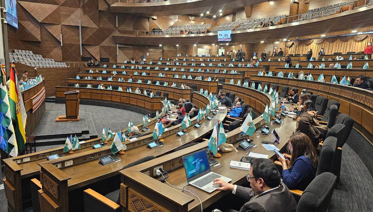 La Asamblea Legislativa sesiona este miércoles para definir si acepta o descarta ampliar el Estado de excepción