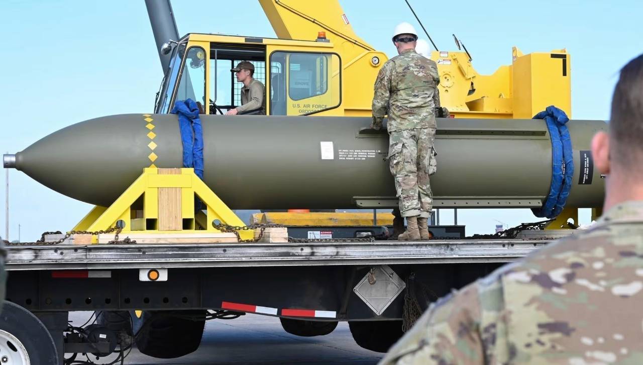 La única arma en el mundo capaz de destruir el búnker nuclear de Fordow, en Irán