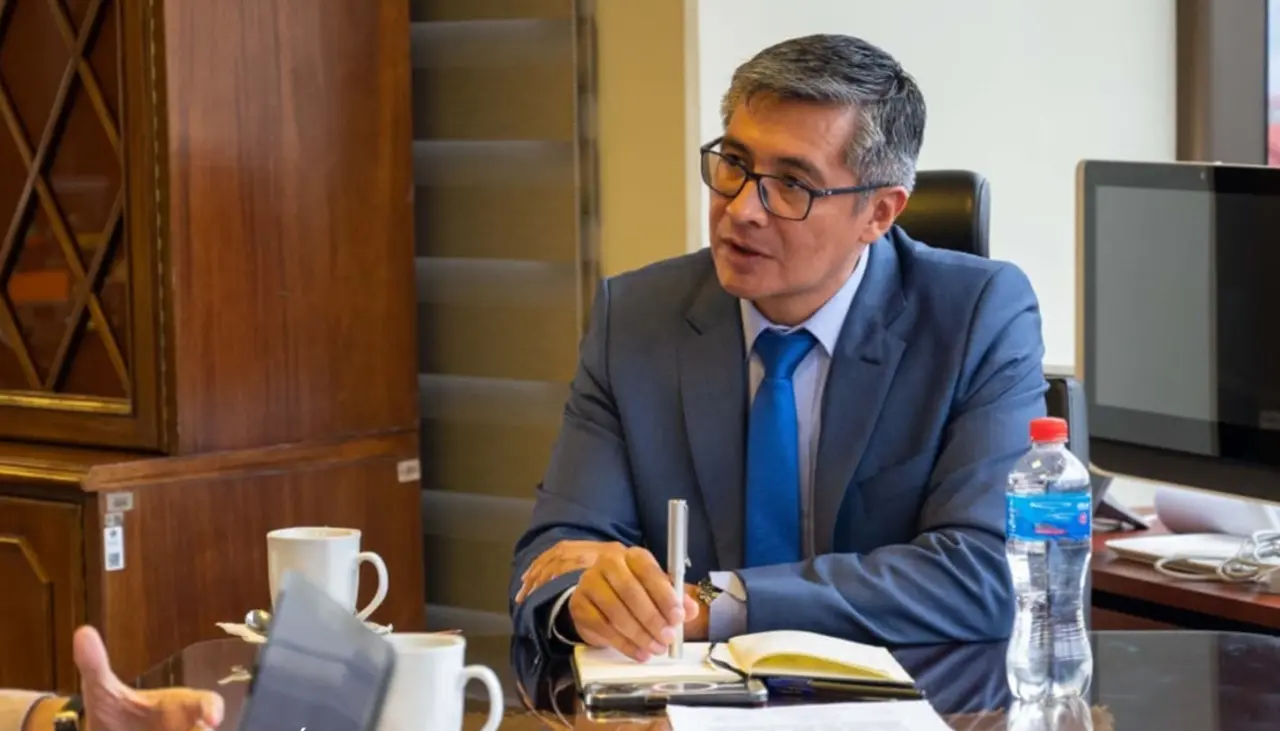 Ministro Espinoza: PGE está garantizado, pero se va a reformular porque el de Luis Arce profundizaba la crisis