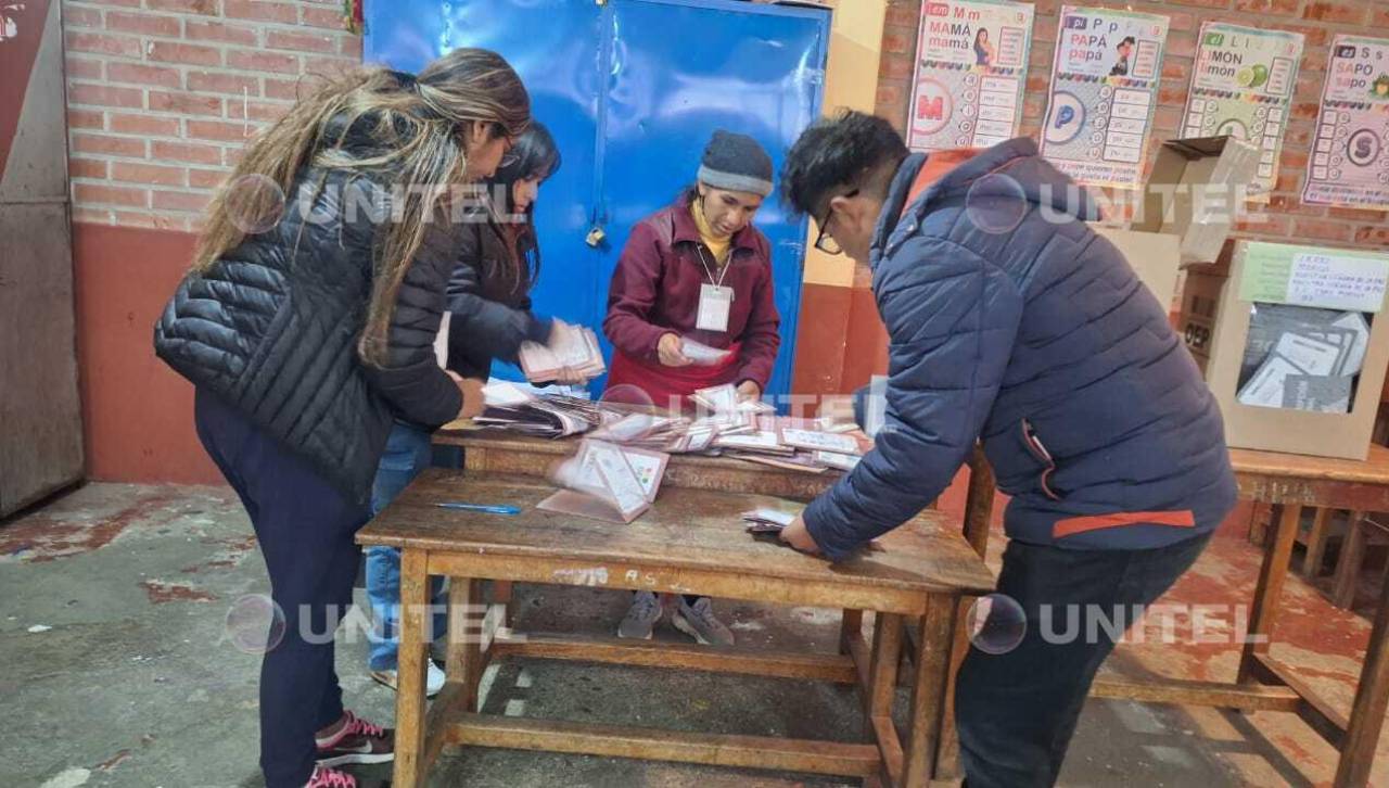 Elecciones judiciales: tras ocho horas de votación, se inicia el cierre de mesas y comienza el escrutinio de votos