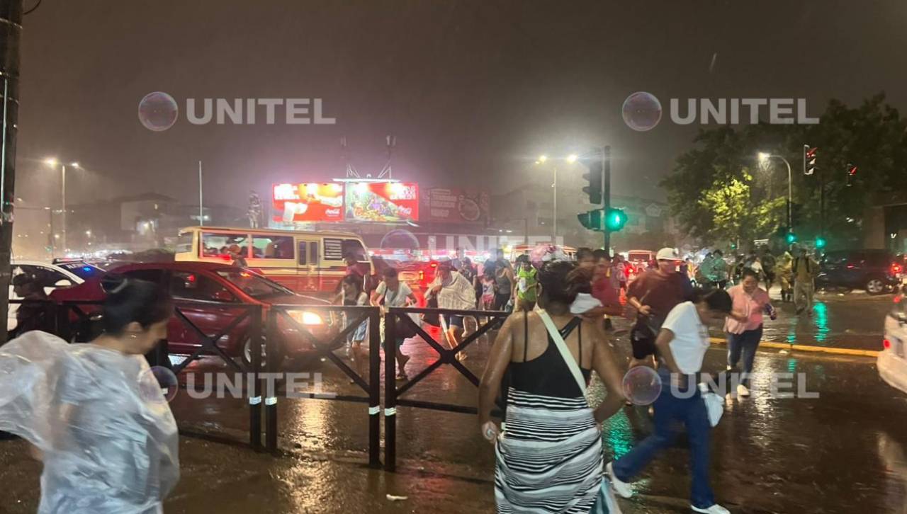 Lluvia y fuertes vientos sorprenden en Santa Cruz en la víspera de Navidad; hubo cortes de luz y al menos un árbol caído