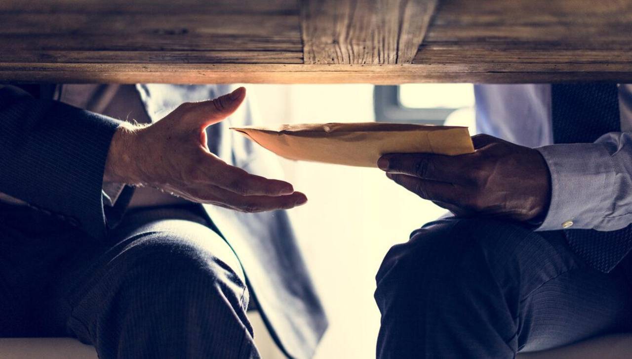 Bolivia se mantuvo entre los tres países más corruptos de Sudamérica en 2025, según el IPC