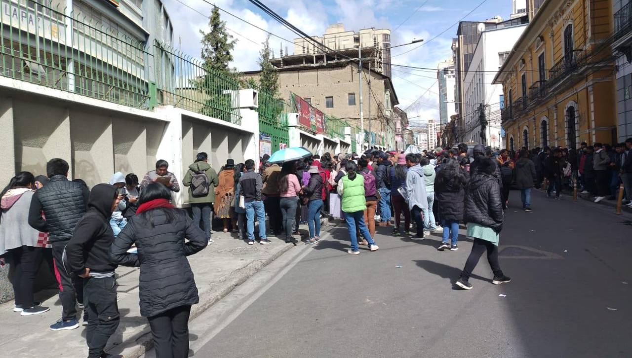 La Paz: Postergan una semana el examen de admisión a escuelas formativas de maestros por problemas técnicos