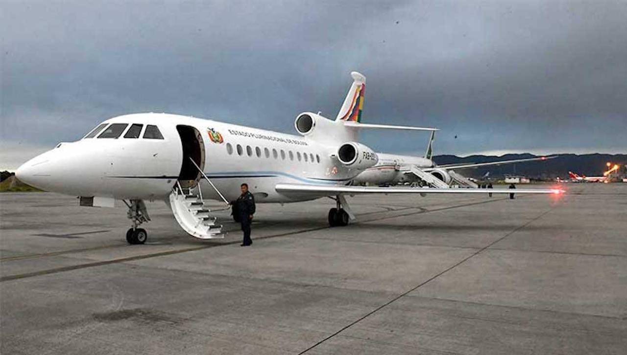Gobierno reporta “fallas inusuales en el avión presidencial” y anuncia reprogramación de viaje de Paz a EEUU