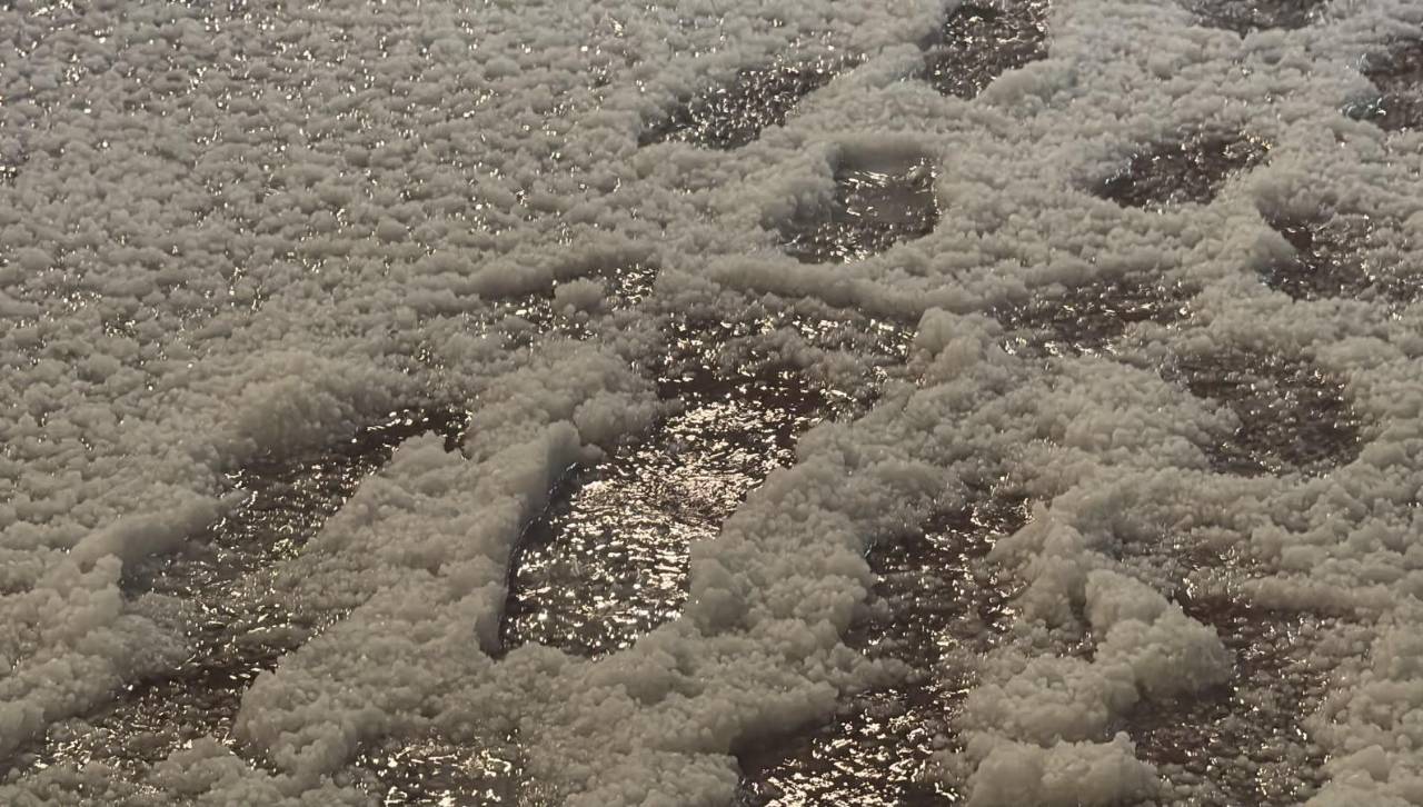 Fuerte granizada sorprende a La Paz y El Alto; recomiendan precaución a transeúntes y conductores