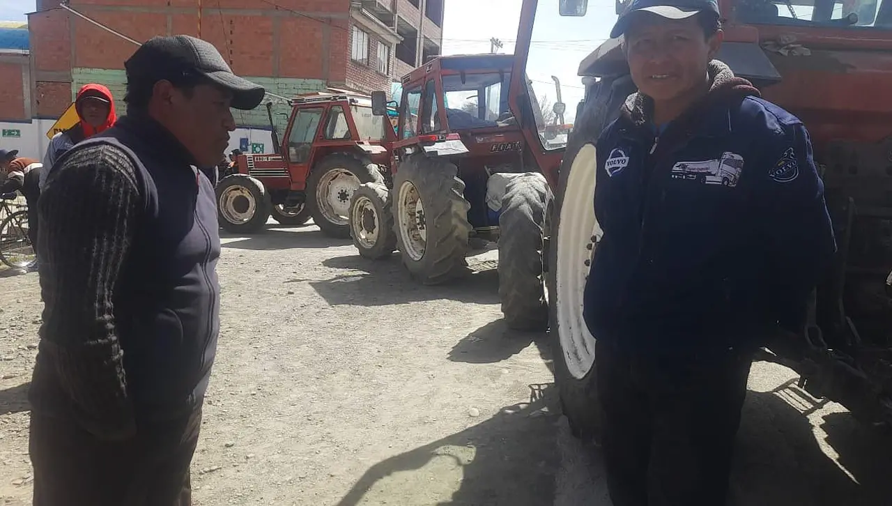 Falta de diésel: Transporte pesado anuncia acciones legales; en el área rural la maquinaria para siembra está parada