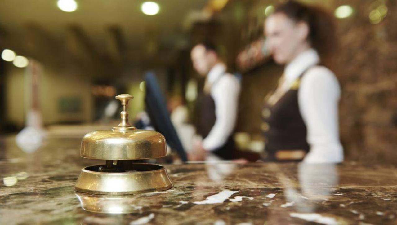 Hoteleros: tras toma militar las reservas cayeron hasta un 25% y la falta de dólares asfixia al sector