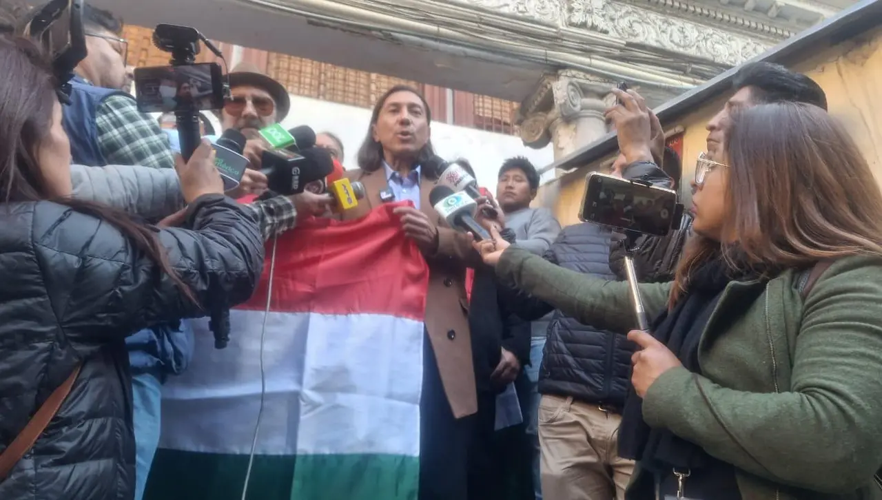 Exdirector de Migración celebra la decisión judicial de revisar plazos procesales de Áñez, Camacho y Pumari