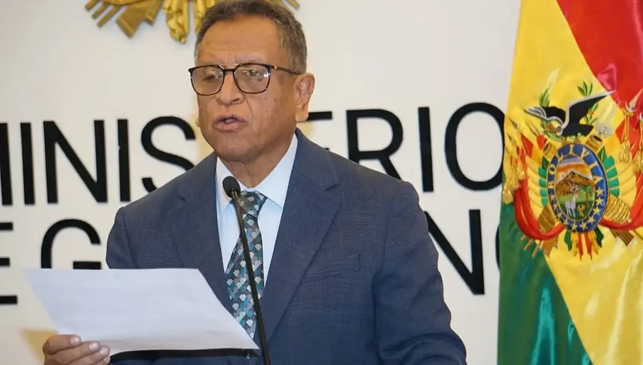 Interpelación: Con votos de Unidad, Libre y PDC, el ministro Oviedo se salva de la censura 