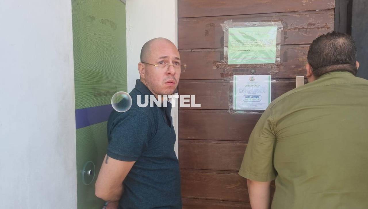 Juez se presenta en la Felcn en busca de declarar por el hallazgo de droga en maletas y asegura que no fue citado