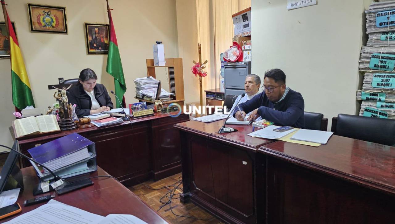 Instalan audiencia contra el exministro Novillo por el caso radares
