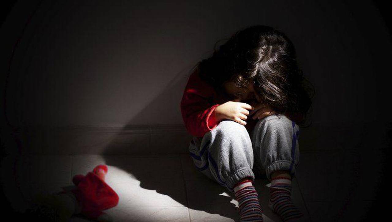 Dictan detención preventiva para pareja acusada de pagar Bs 1.000 por una niña de cuatro años